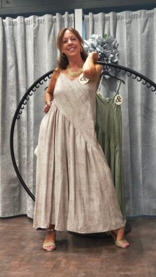 MONO VESTIDO - Imagen 3